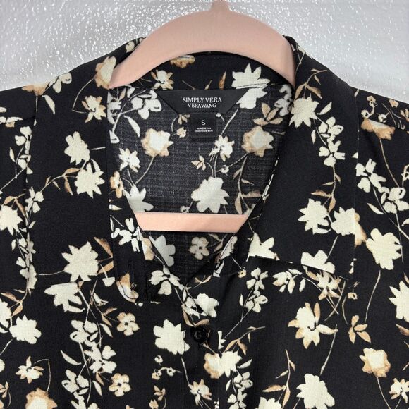 Simply Vera Vera Wang Black and Cream Floral Button Down Shirt Sz S NWT - Picture 3 of 12